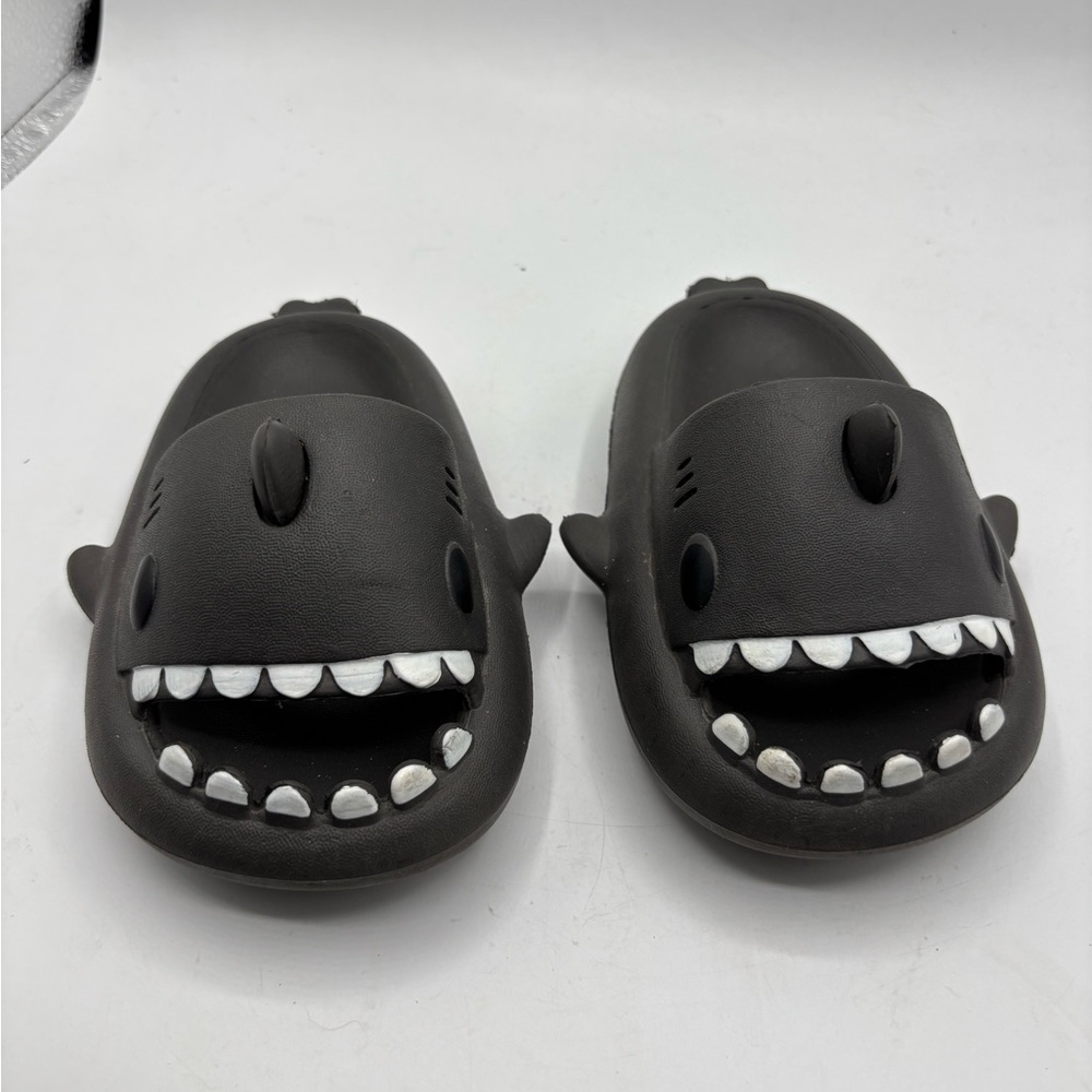 Kids Shark Slide Sandals Gray Size 150 (Approx. US Little Kid 8-9)